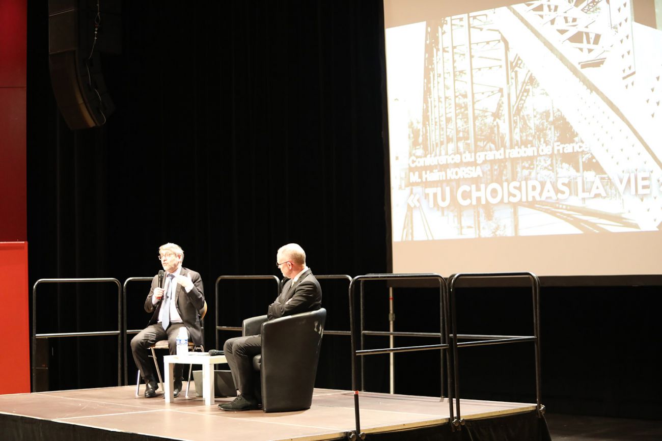 Conférence de M. Haïm KORSIA, grand rabbin de France et vernissage de l'exposition des élèves de la classe de M. Denis FRANOUX