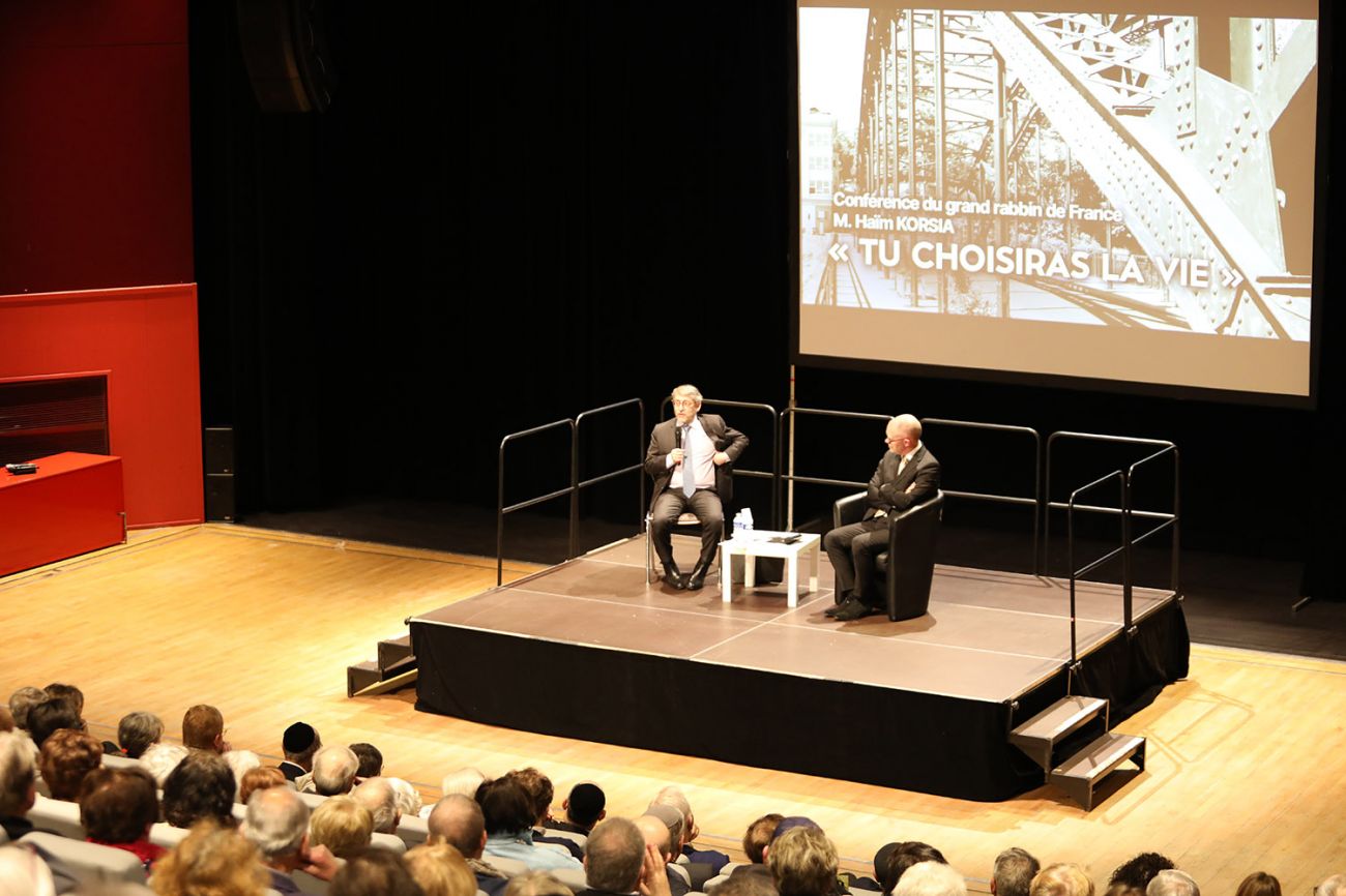 Conférence de M. Haïm KORSIA, grand rabbin de France et vernissage de l'exposition des élèves de la classe de M. Denis FRANOUX