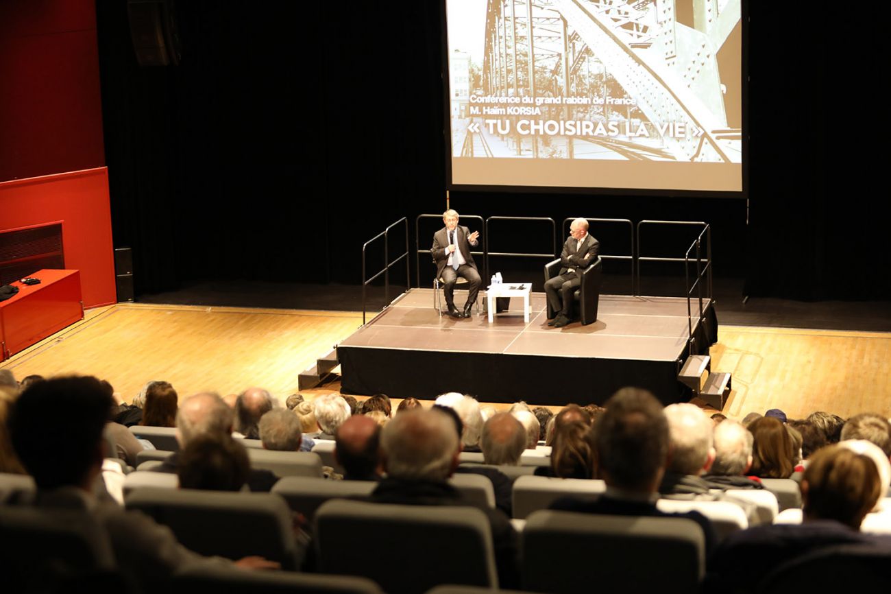 Conférence de M. Haïm KORSIA, grand rabbin de France et vernissage de l'exposition des élèves de la classe de M. Denis FRANOUX